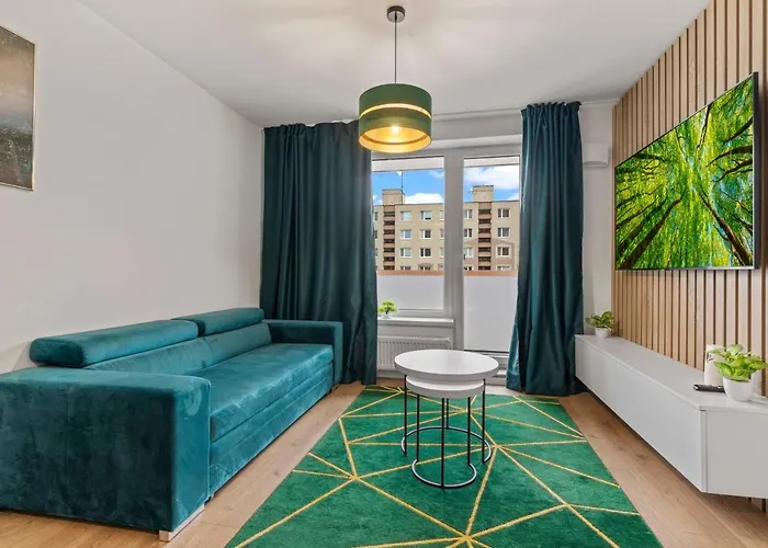 Lam - Ac -balcony * براتسيلافا